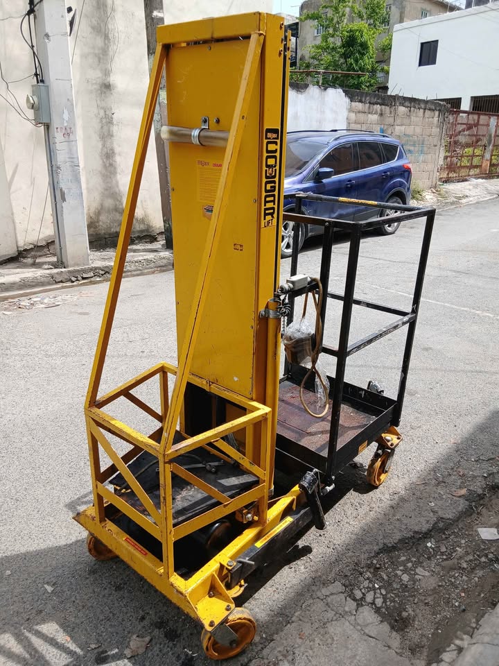 Elevador unipersonal BilJax Cougar Lift - vista 2 Elevador unipersonal BilJax Cougar Lift - vista 2